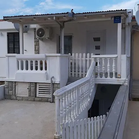 Tonka Pag Town