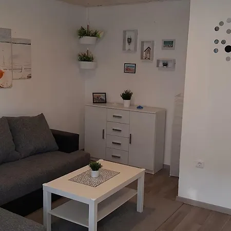 Apartment Tonka *