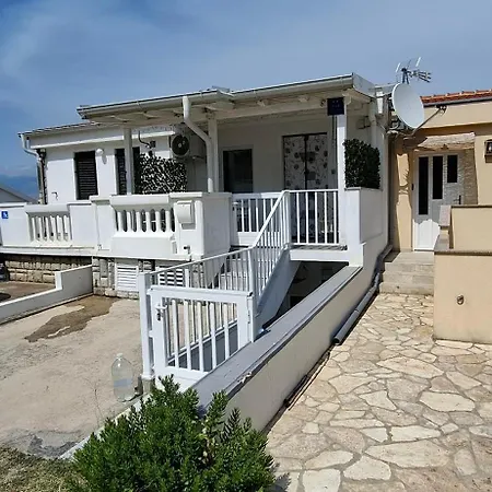Apartamento Tonka Pag Town